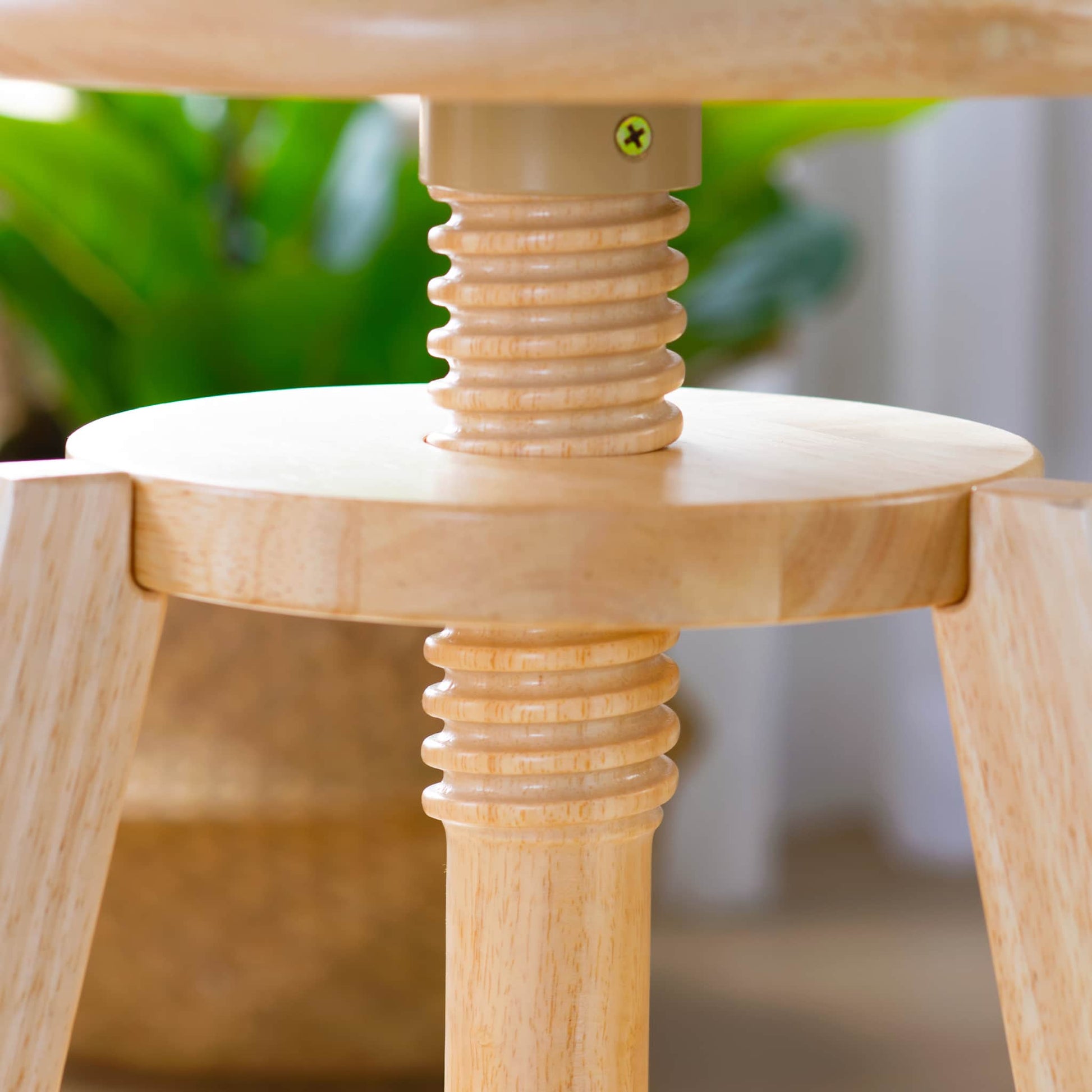 Adjustable Drafting Stool